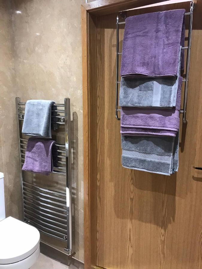 Exclusive Private Double Room, En-Suite Wet Room Private Entrance Forres Εξωτερικό φωτογραφία